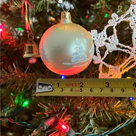 Vintage Christmas Street Glass Ornaments - Picture 10 of 10